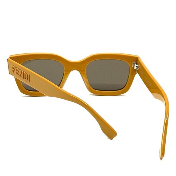New, FENDI Sunglasses FE40119I 39E Authentic - Picture 10 of 11